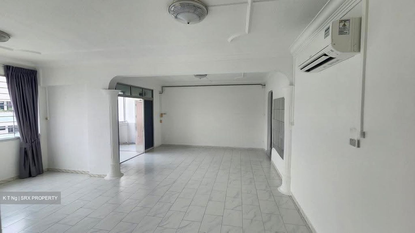 Blk 306 Yishun Rivergreen (Yishun), HDB 5 Rooms #618321391